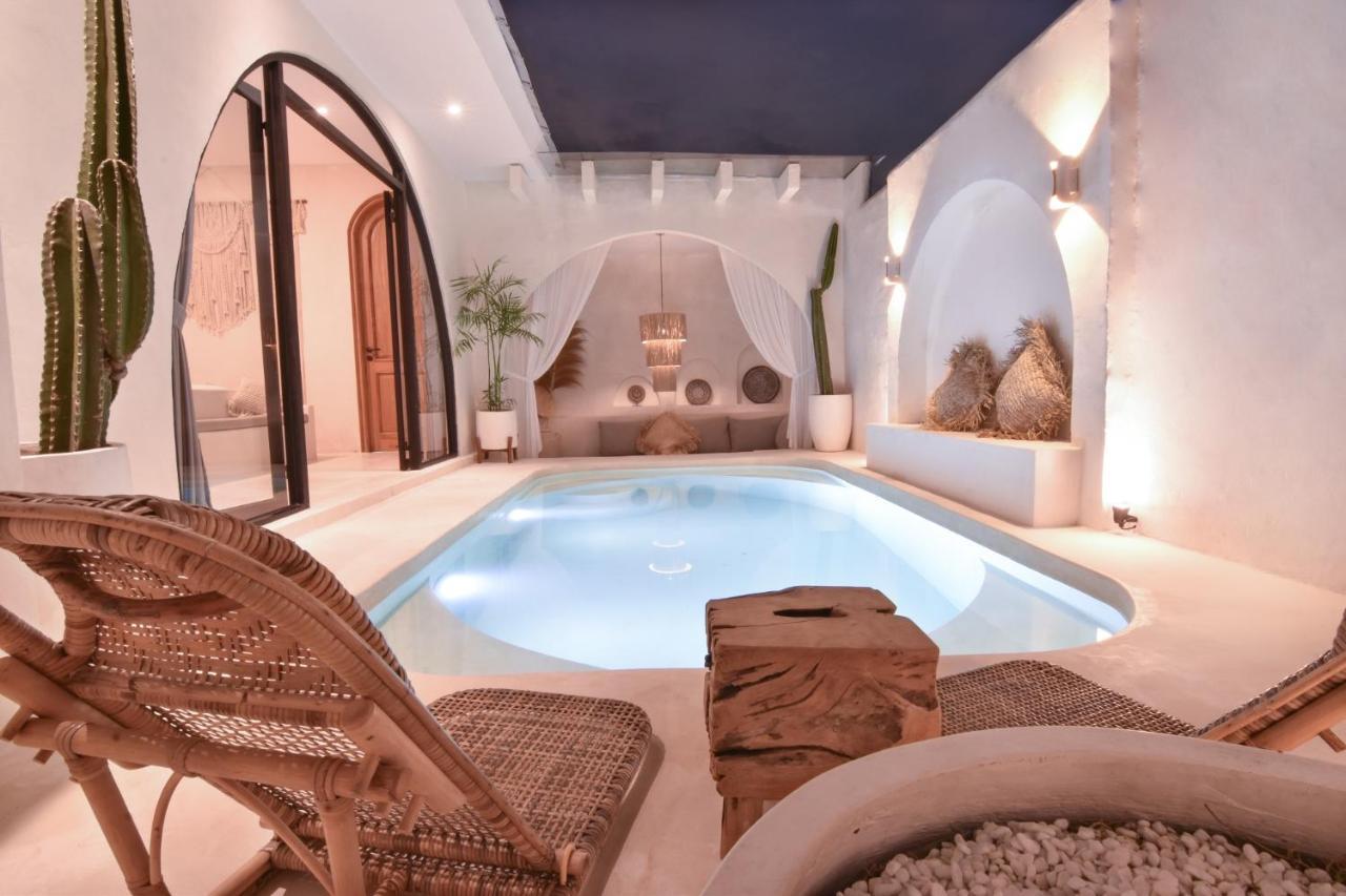 Bohemian Jogja Villas With Private Pool Kejayan Bagian luar foto