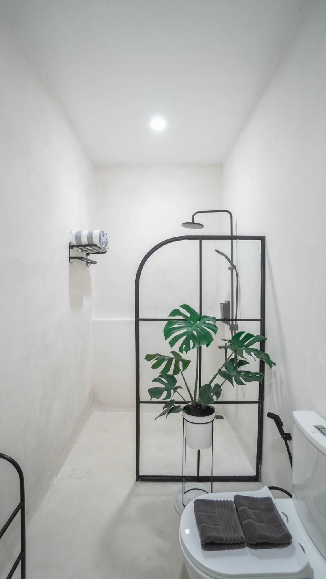 Bohemian Jogja Villas With Private Pool Kejayan Bagian luar foto
