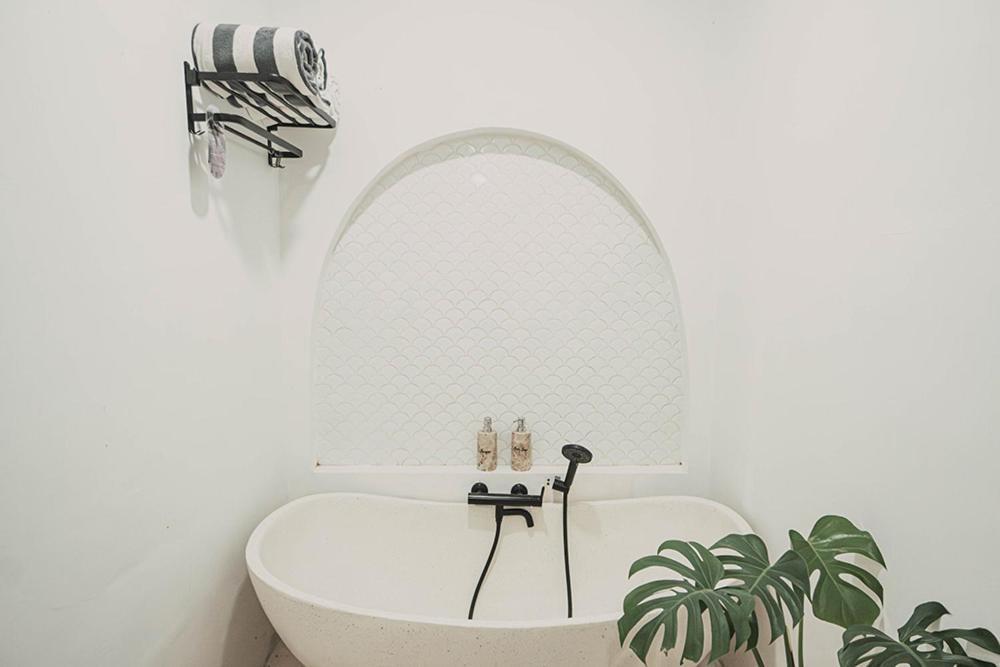 Bohemian Jogja Villas With Private Pool Kejayan Bagian luar foto